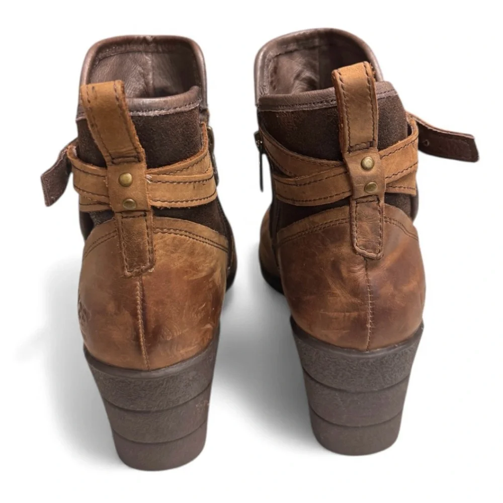 UGG stylish wedges